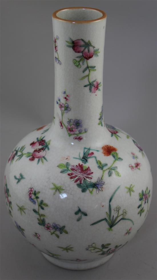 A Chinese famille rose crackleglaze bottle vase, 19th century, 28.5cm